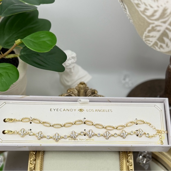 Eyecandy Los Angeles Luxe Collection – Set of 2 Gold-Tone Crystal Bracelets - Picture 4 of 4